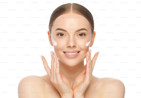 Moisturizing Routine: The Secret to Radiant and Plumped Skin